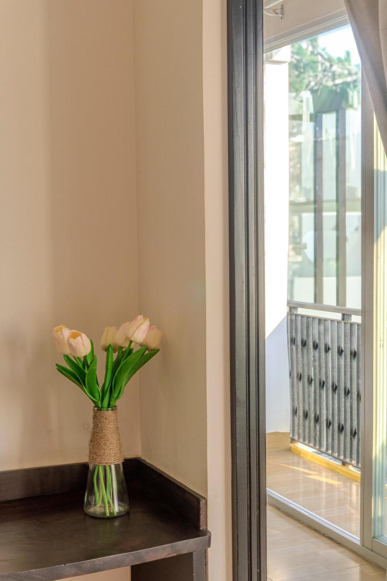 Melyna Hotel Nha Trang Beach Exterior photo