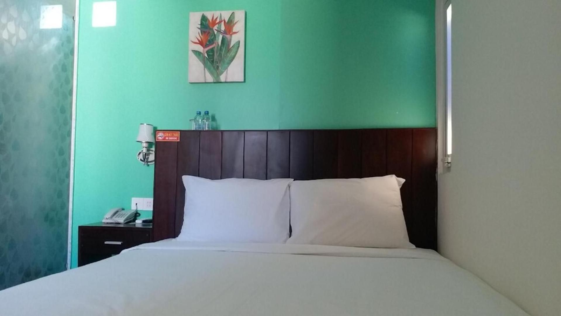 Melyna Hotel Nha Trang Beach Exterior photo