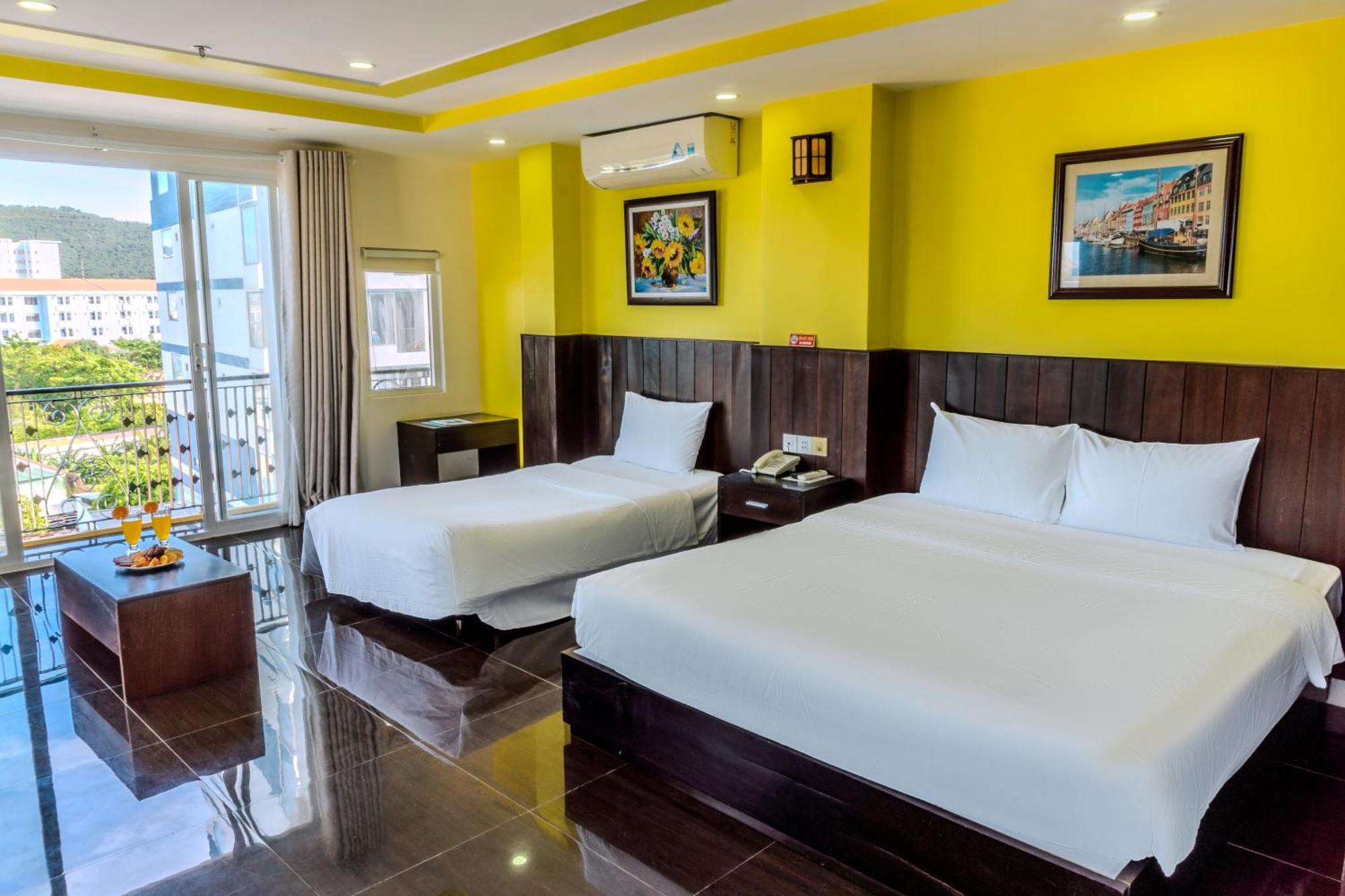 Melyna Hotel Nha Trang Beach Exterior photo